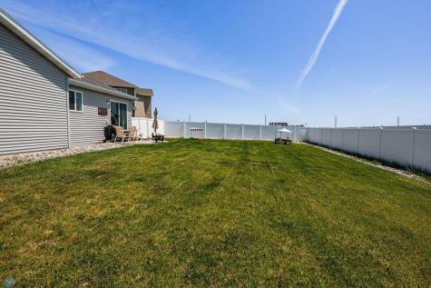 5828 58th Avenue S Fargo ND 58104