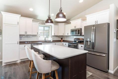 5828 58th Avenue S Fargo ND 58104