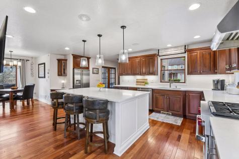 126 Courtland Street Excelsior MN 55331