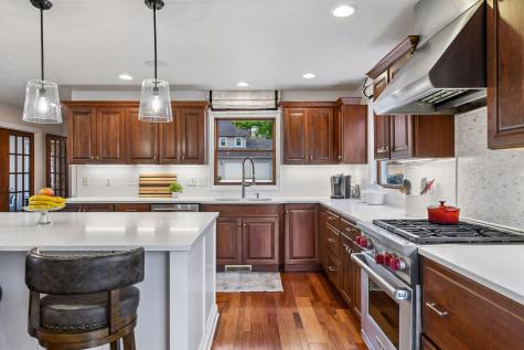 126 Courtland Street Excelsior MN 55331