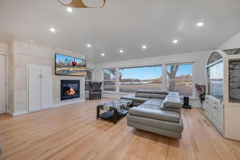 19860 Cottagewood Road Deephaven MN 55331