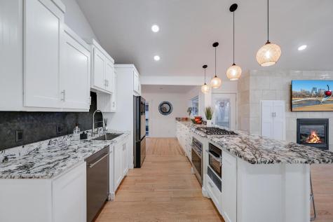 19860 Cottagewood Road Deephaven MN 55331