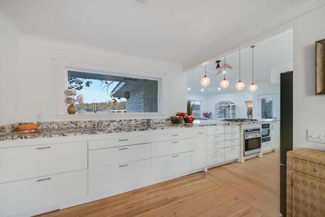 19860 Cottagewood Road Deephaven MN 55331