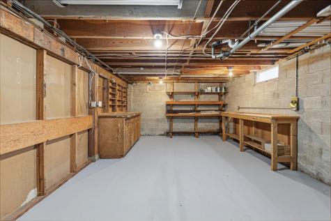107 21st Avenue NW Faribault MN 55021