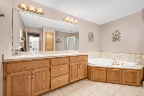 5812 Forestview Lane N Plymouth MN 55442