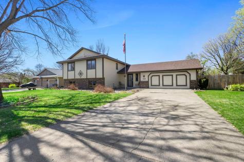 1286 Emerald Lane Shakopee MN 55379