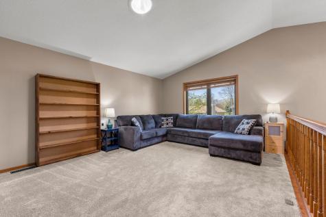 1286 Emerald Lane Shakopee MN 55379