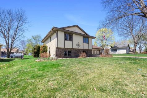 1286 Emerald Lane Shakopee MN 55379