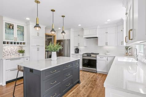 4635 Weston Lane N Plymouth MN 55446