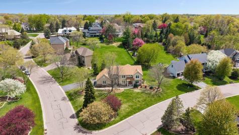 4635 Weston Lane N Plymouth MN 55446