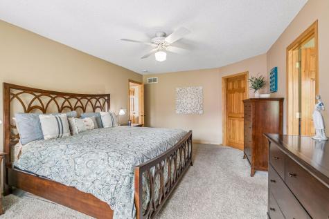 4635 Weston Lane N Plymouth MN 55446