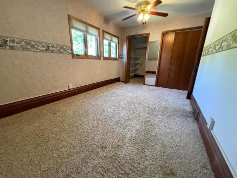 209 S Spring Avenue Springfield MN 56087