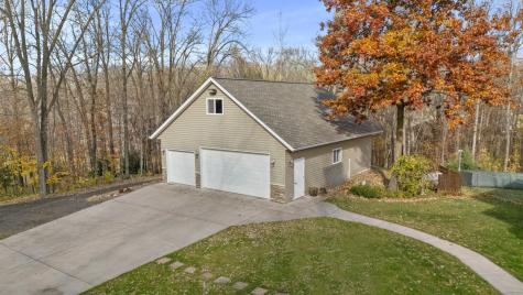 2828 W River Road Mora MN 55051