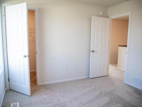 6776 Deer Creek Loop S Horace ND 58047