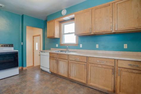1105 11th Street S Moorhead MN 56560