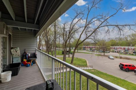 175 County Road B2 E Little Canada MN 55117