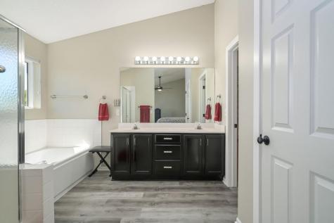 8960 Comstock Lane N Maple Grove MN 55311