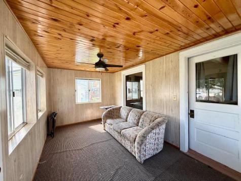 307 Main Street E Caledonia MN 55921
