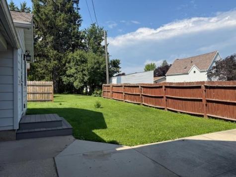 307 Main Street E Caledonia MN 55921