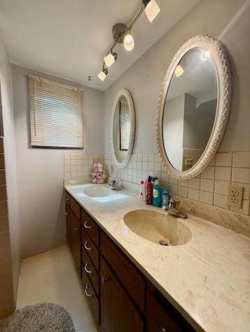 307 Main Street E Caledonia MN 55921
