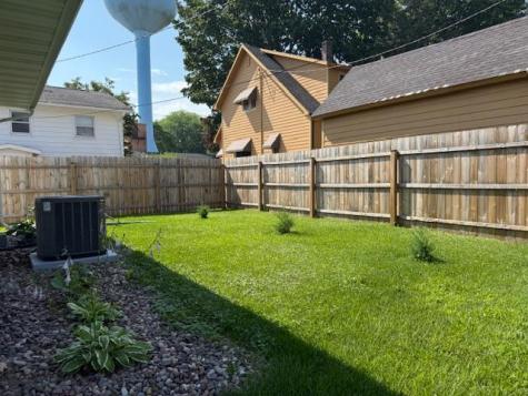307 Main Street E Caledonia MN 55921