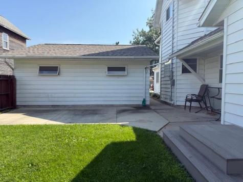 307 Main Street E Caledonia MN 55921