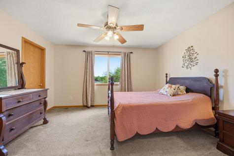1228 Leo Lane Buffalo MN 55313
