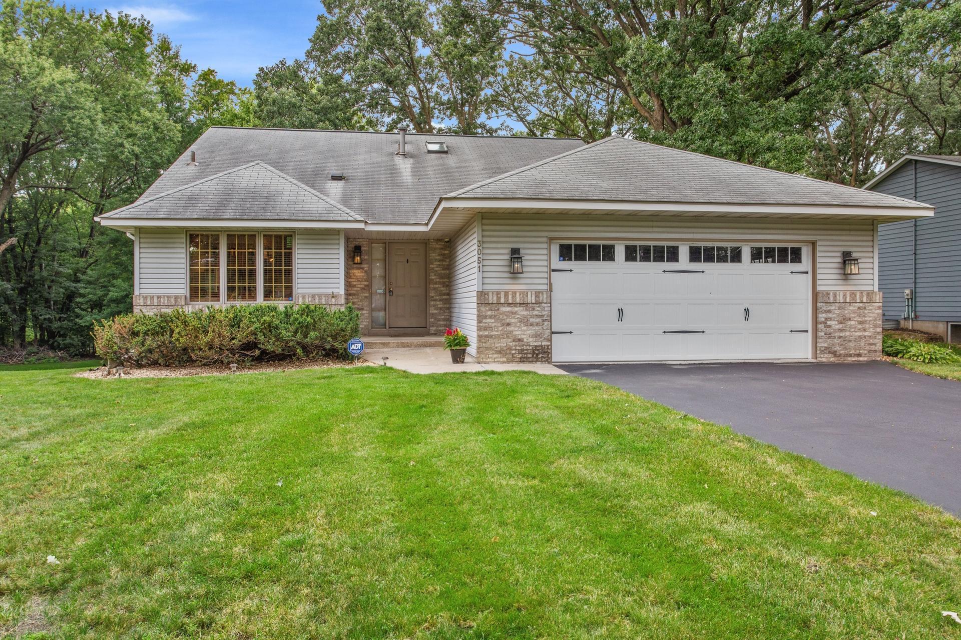 3051 Fairview Avenue N Roseville MN 55113