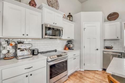 3712 S 49th Street Street Fargo ND 58104