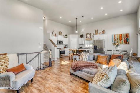 3712 S 49th Street Street Fargo ND 58104