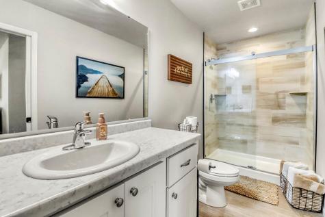 3712 S 49th Street Street Fargo ND 58104