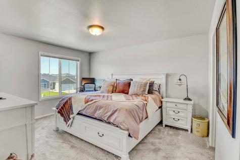 3712 S 49th Street Street Fargo ND 58104