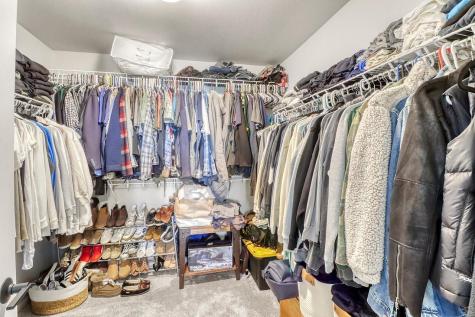 3712 S 49th Street Street Fargo ND 58104