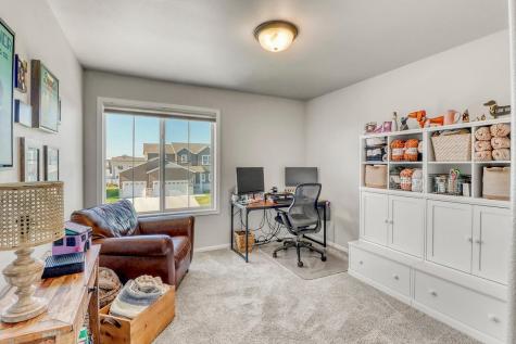 3712 S 49th Street Street Fargo ND 58104