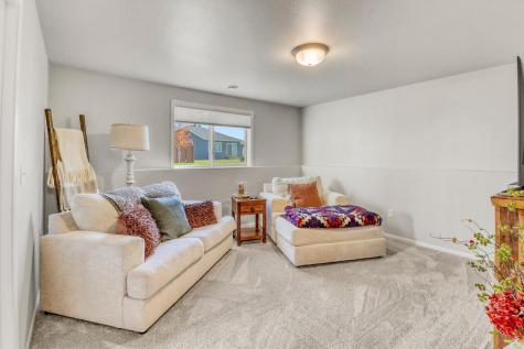 3712 S 49th Street Street Fargo ND 58104