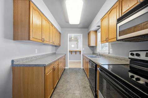 2204 7th Street S Moorhead MN 56560