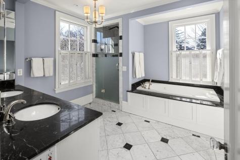 2774 W Lake Of The Isles Parkway Minneapolis MN 55416