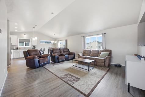 2581 66th Avenue S Fargo ND 58104