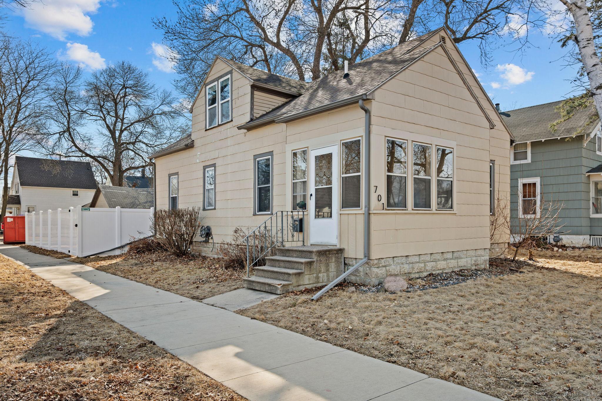 701 10th Avenue NW Austin MN 55912