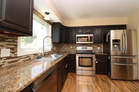 12924 16th Avenue S Burnsville MN 55337
