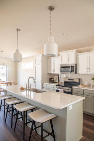 6794 Meadow View Drive S Fargo ND 58104