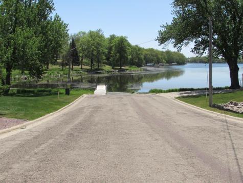 214 W Anna Street Fairmont MN 56031