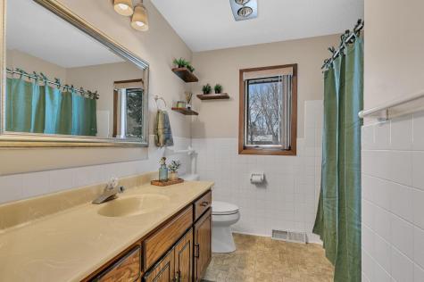 718 2 1/2 Street N Sartell MN 56377