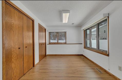 718 2 1/2 Street N Sartell MN 56377