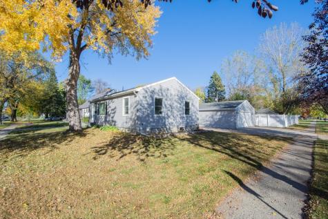 1550 14 1/2 Street S Fargo ND 58103