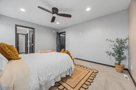 2427 Harbor Lane West Fargo ND 58078