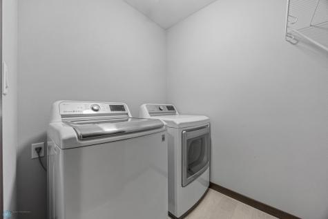 2427 Harbor Lane West Fargo ND 58078