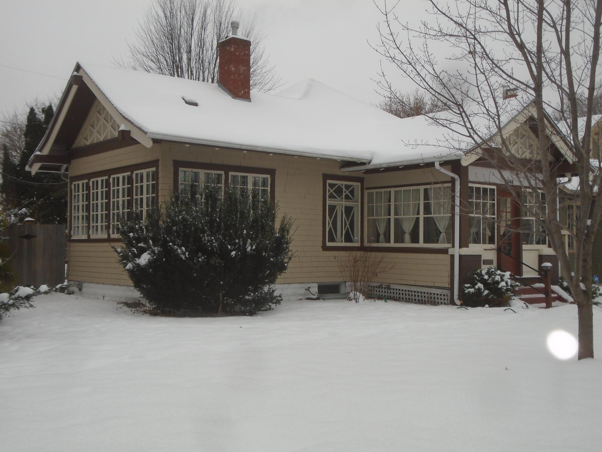 1048 Linwood Avenue Saint Paul MN 55105