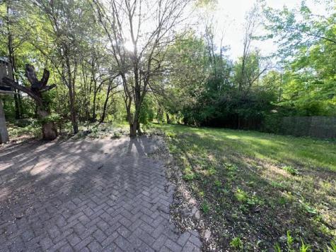 2232 Searle Street Maplewood MN 55117