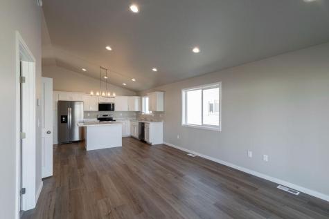 6211 87th Avenue S Horace ND 58047